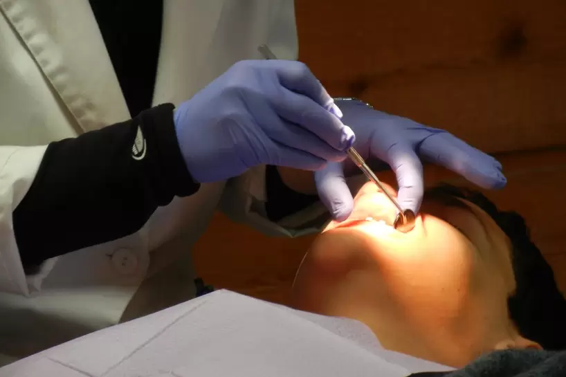 Treating Root Canals in NYC: Understanding the Process and Symptoms
